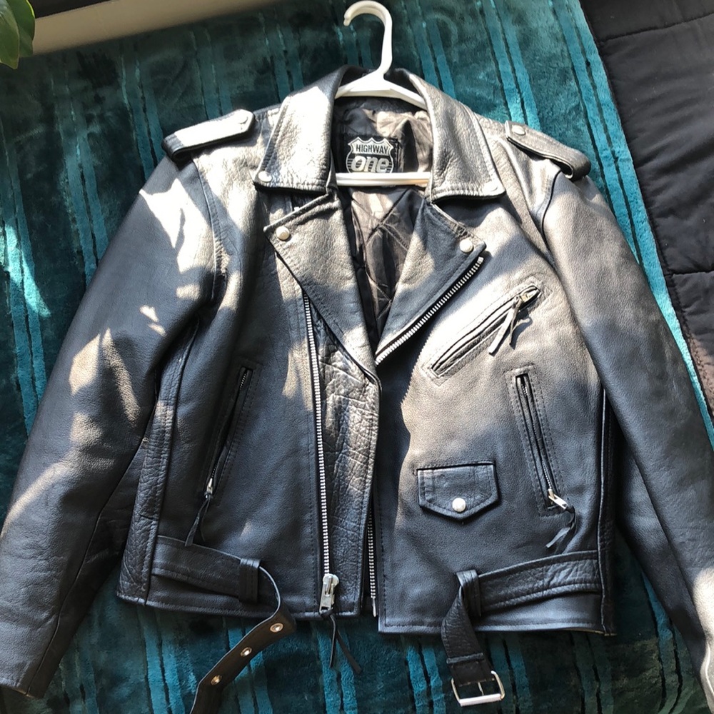 NWOT GENUINE LEATHER MOTO JACKET